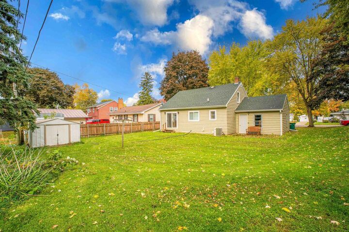 Property Photo:  1085 Carol Avenue  WI 54971