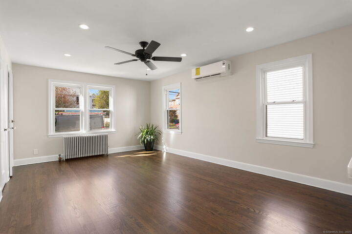 Property Photo: 634 Courtland Avenue CT 06605
