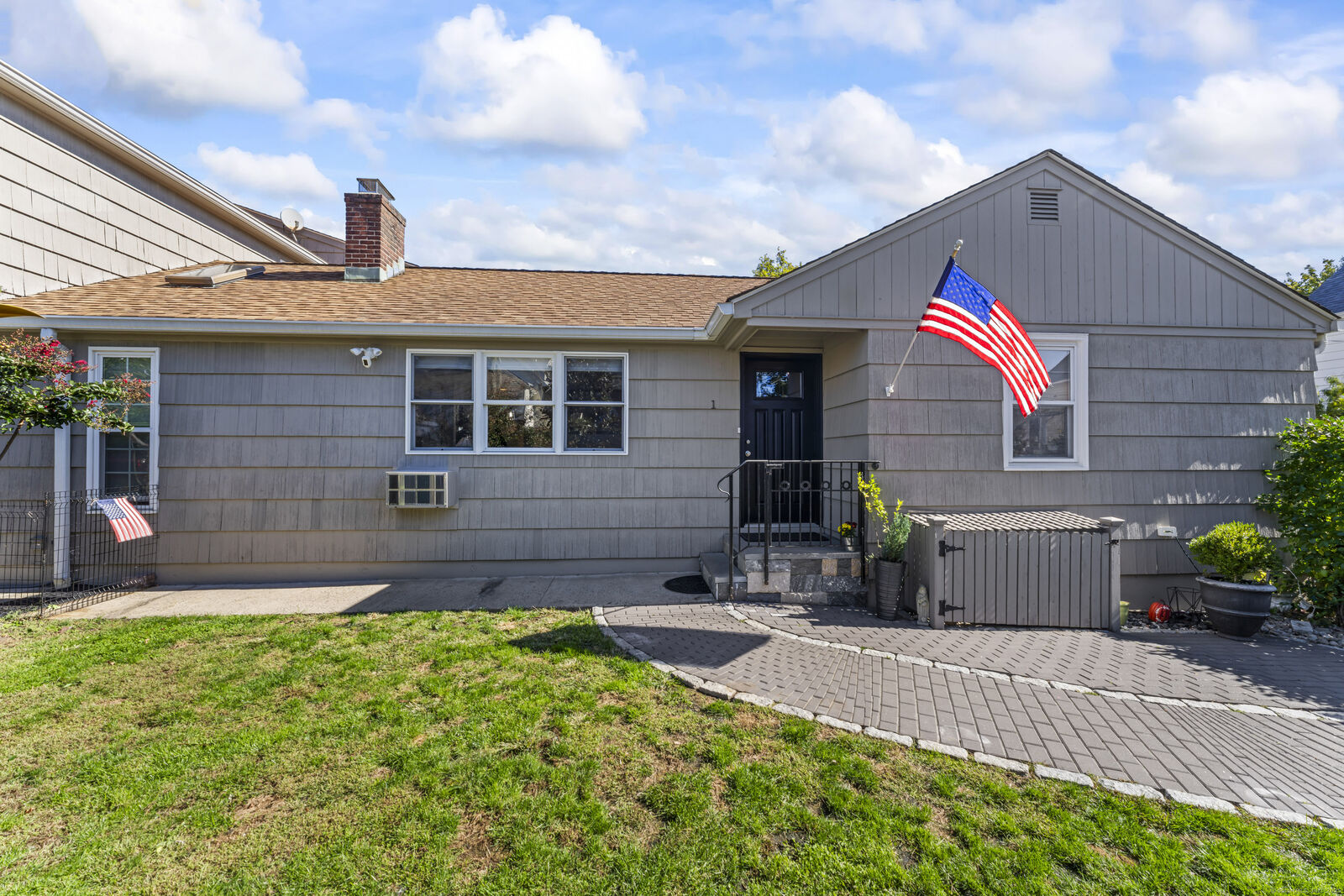 Property Photo: 88 Dean Street #1 CT 06902