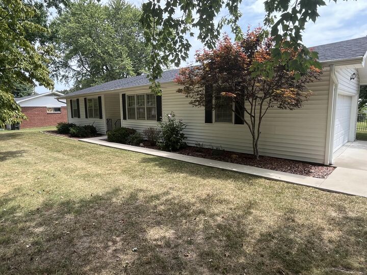 Property Photo:  1220 Tyler Street  MO 65605 