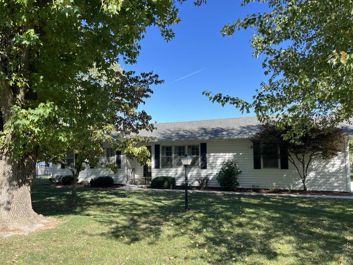 Property Photo:  1220 Tyler Street  MO 65605 