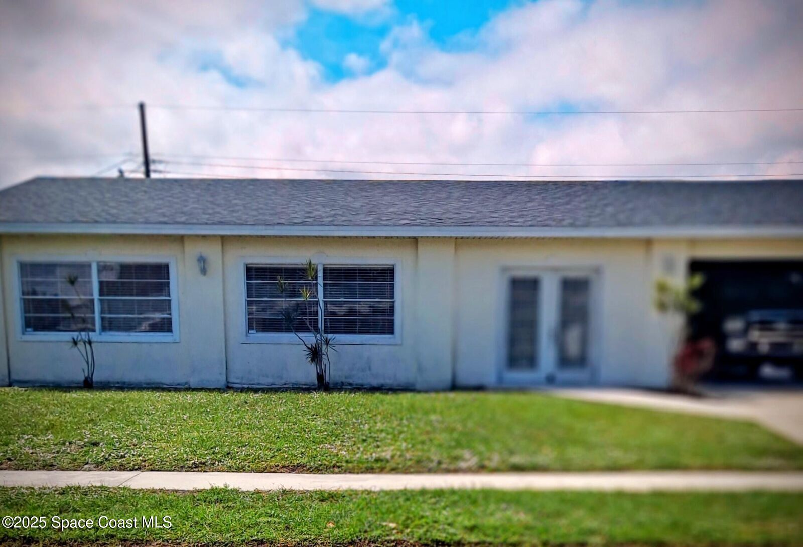 Property Photo: 920 NE Burn Drive NE FL 32905