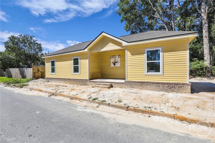 Property Photo: 11 West Street GA 31415