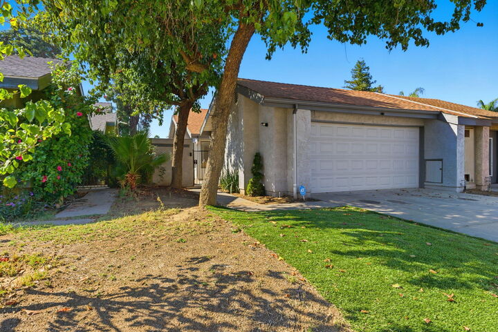 1633 N Tipton Street  Visalia CA 93292 photo