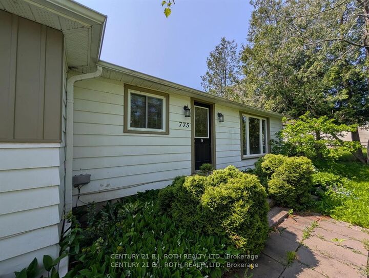 Photo de la propriété: 775 James Street ON L9S 2G6