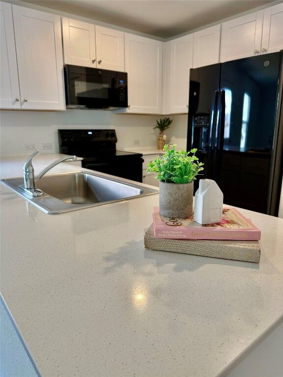 Property Photo: 716 Commander Abbott Drive TX 76537