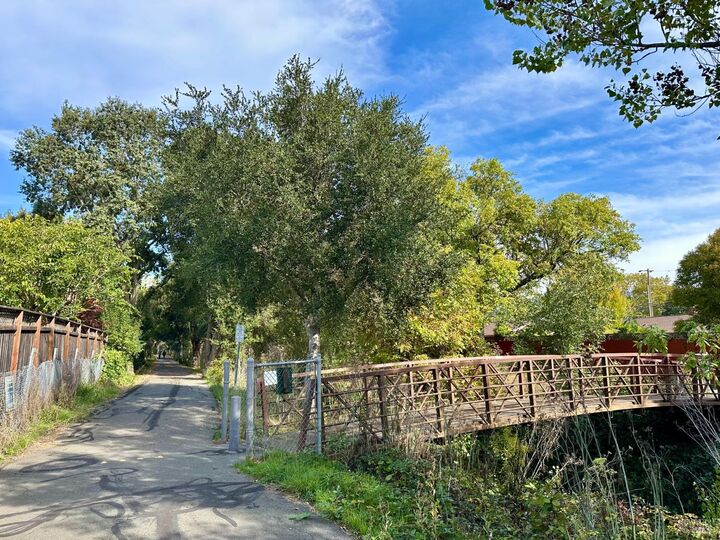 Property Photo:  1124 Sunnyslope Drive  CA 95404 