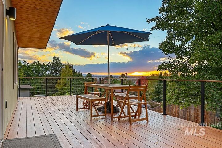 Property Photo:  2758 E Starlington Dr  ID 83712