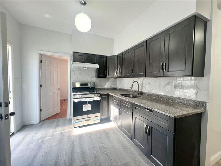 Property Photo: 3146 Richmond Terrace NY 10303