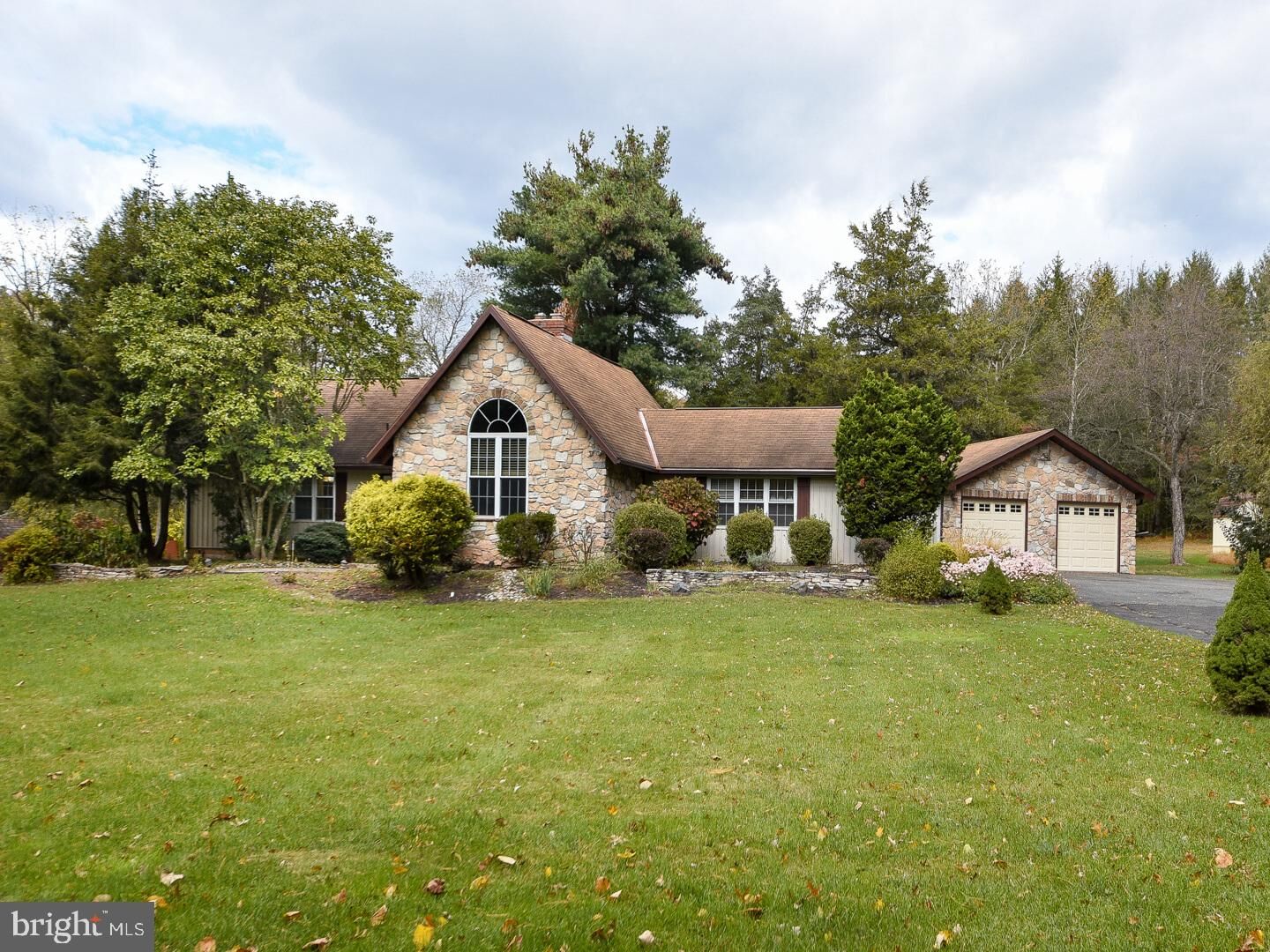 Property Photo:  1457 Newman Road  PA 18073 