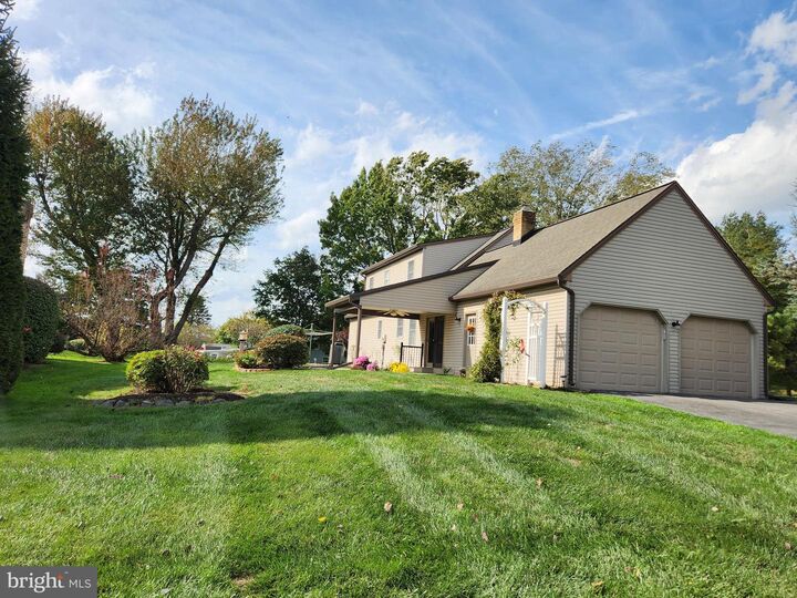 Property Photo:  889 Hawthorne Avenue  PA 17055 