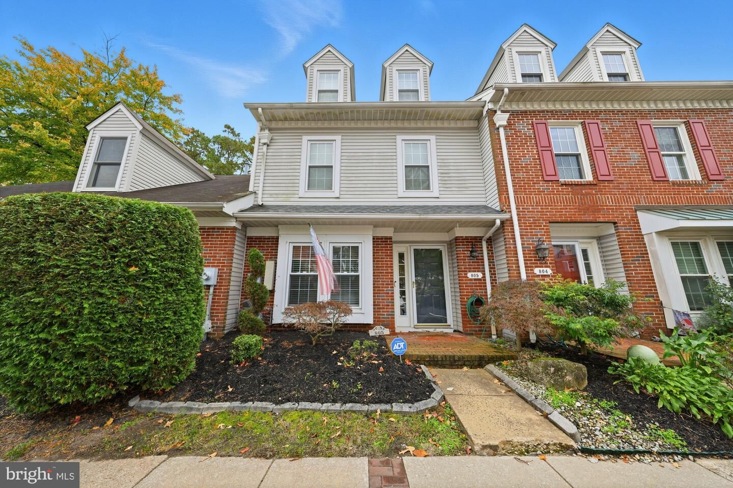Property Photo: 805 Mount Vernon Court NJ 08053