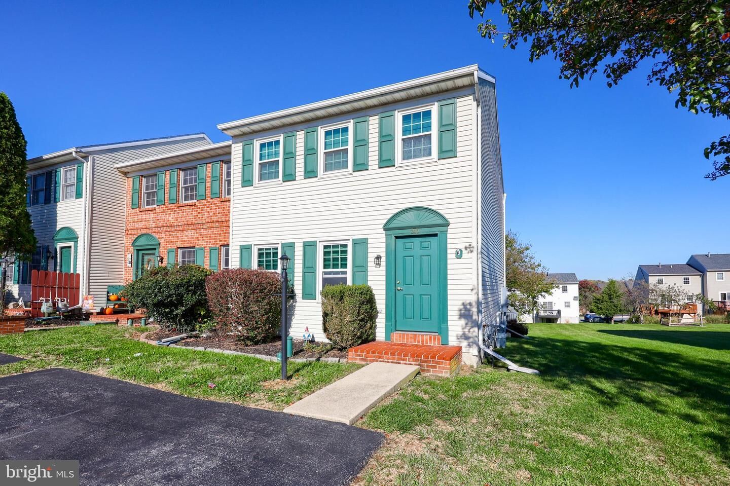 Property Photo: 245 Robin Hill Circle PA 17404