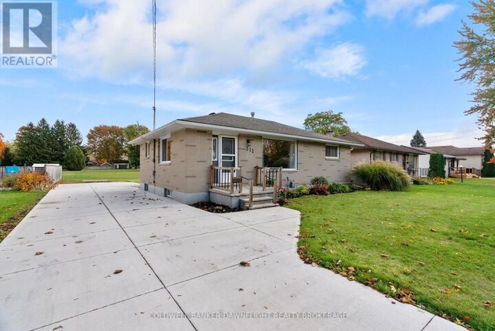 Photo de la propriété:  312 Marlborough Street  ON N0M 1S2