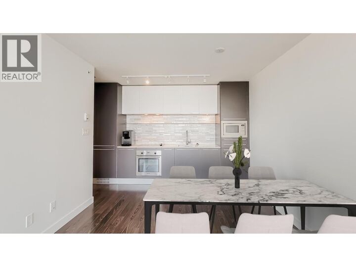 Property Photo: 8131 Nunavut Lane 2601 BC V5X 0E2