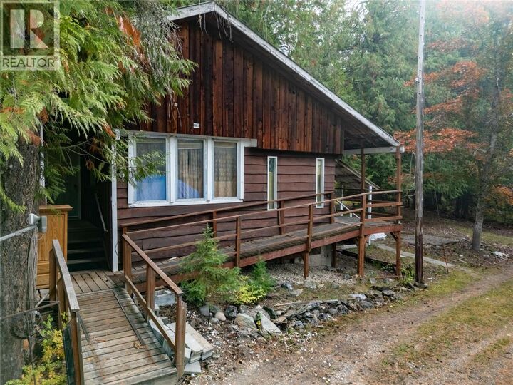 Property Photo:  4540 Eagle Bay Road  BC V0E 1T0 