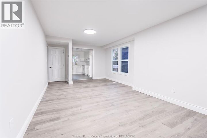 Property Photo: 920 Janette Avenue ON N9A 5A1