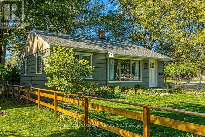 Property Photo: 1032 Pine Street ON N1A 2M9