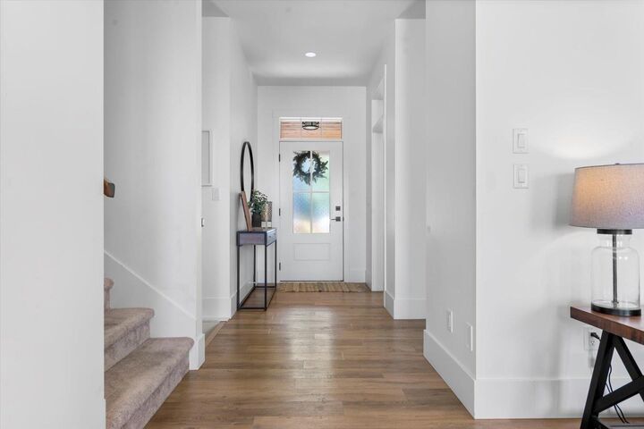 Photo de la propriété: 51171 Ludmila Place BC V4Z 0C9
