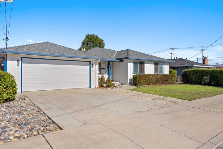 Property Photo: 37792 Colfax Court CA 94536