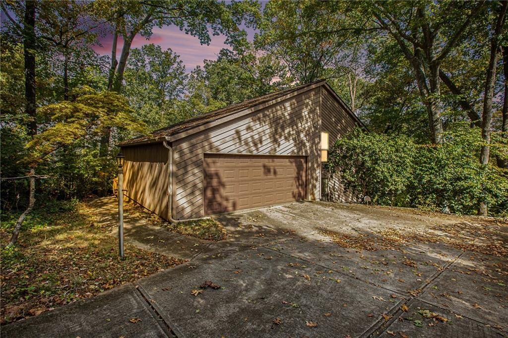 Property Photo:  175 Spring Drive  GA 30075