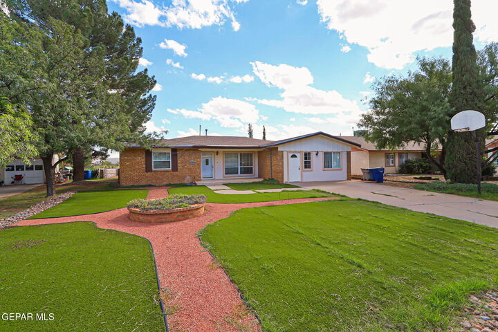 124 Serrania Drive  El Paso TX 79932 photo