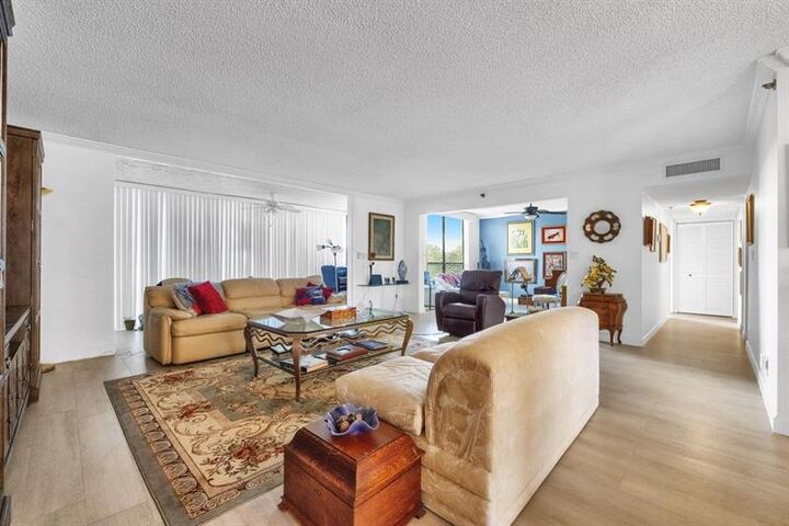 Property Photo: 7178 Promenade Dr 202 FL 33433