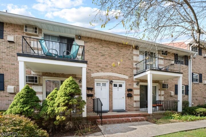 Property Photo:  320 South Street 4F  NJ 07960 