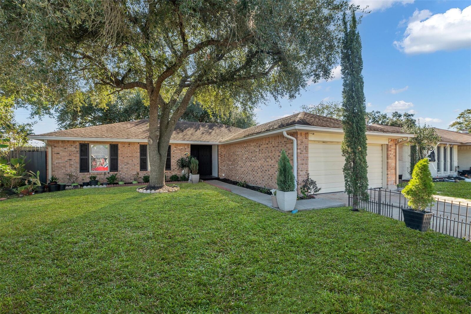 Property Photo: 3435 Acorn Springs Lane TX 77389