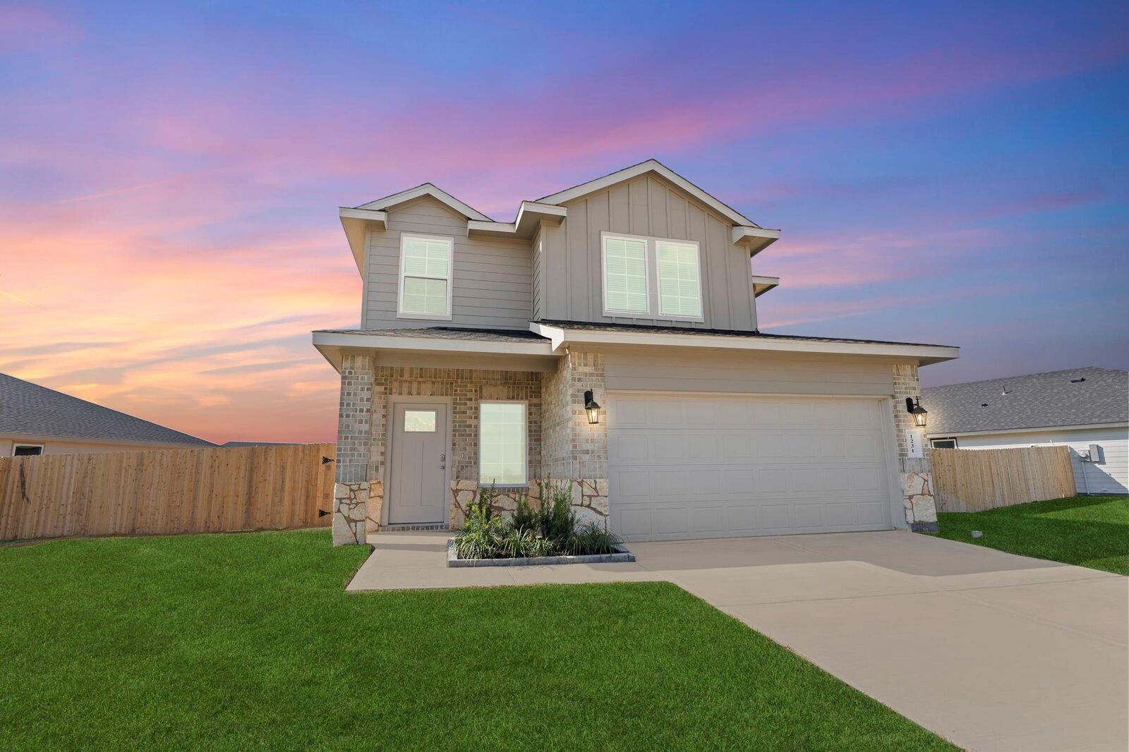 Property Photo:  237 Amy Street  TX 77515 