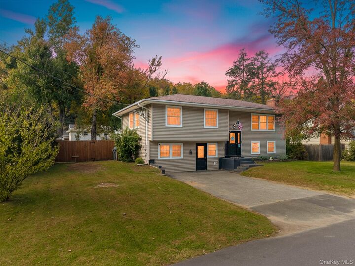 30 Willow Road  Saugerties NY 12477 photo