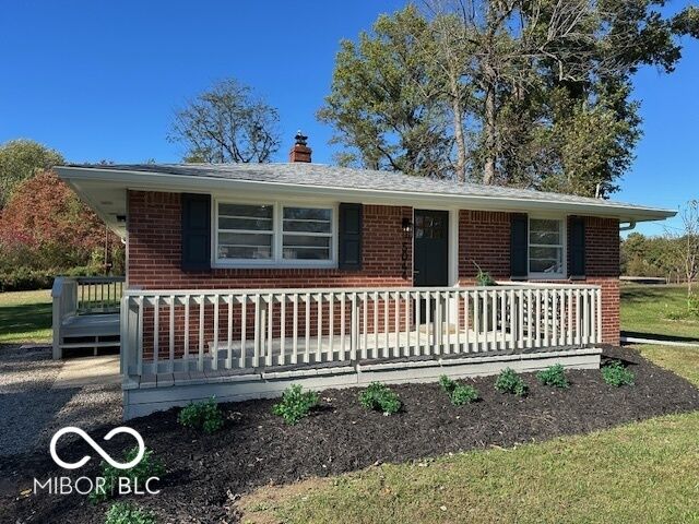 Property Photo: 5044 S Vine Street IN 47201