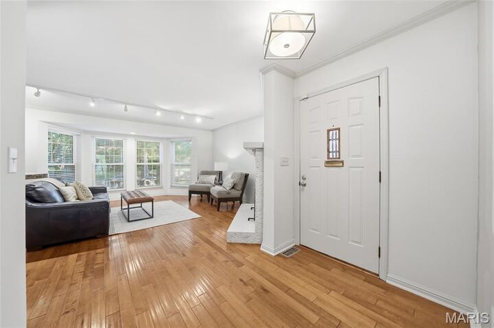 Property Photo: 4462 McPherson Avenue 3A MO 63108