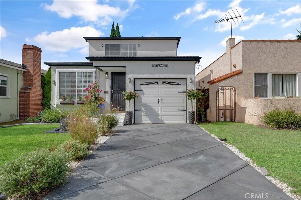 Property Photo: 3641 Walnut Avenue CA 90807