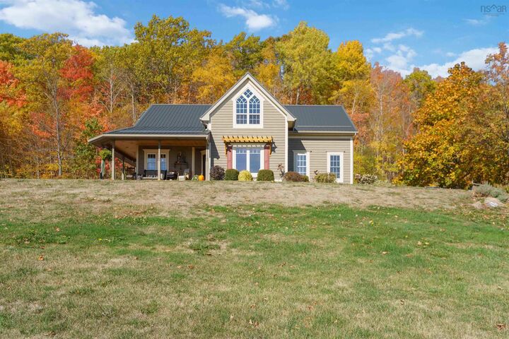 Property Photo:  325 Thorpe Road  NS B4N 3V7