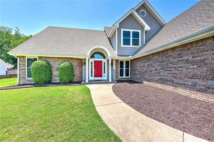 Property Photo: 3317 N Southridge Drive AR 72703