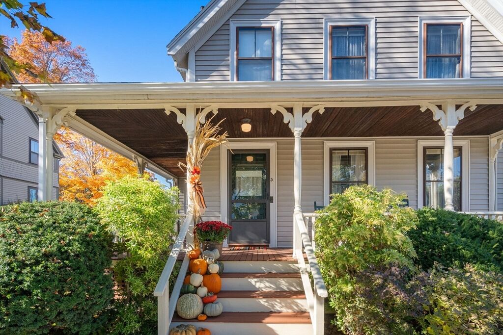 Property Photo: 5 Byron St MA 01880