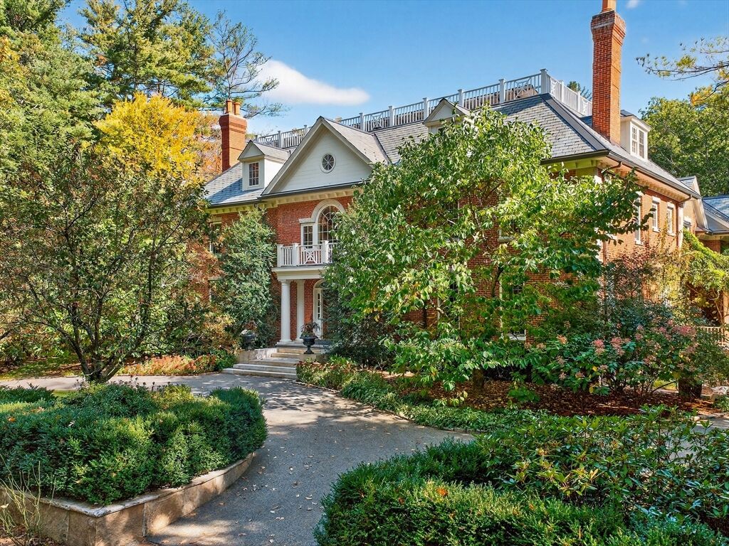 Property Photo:  80 Livingston Rd  MA 02482