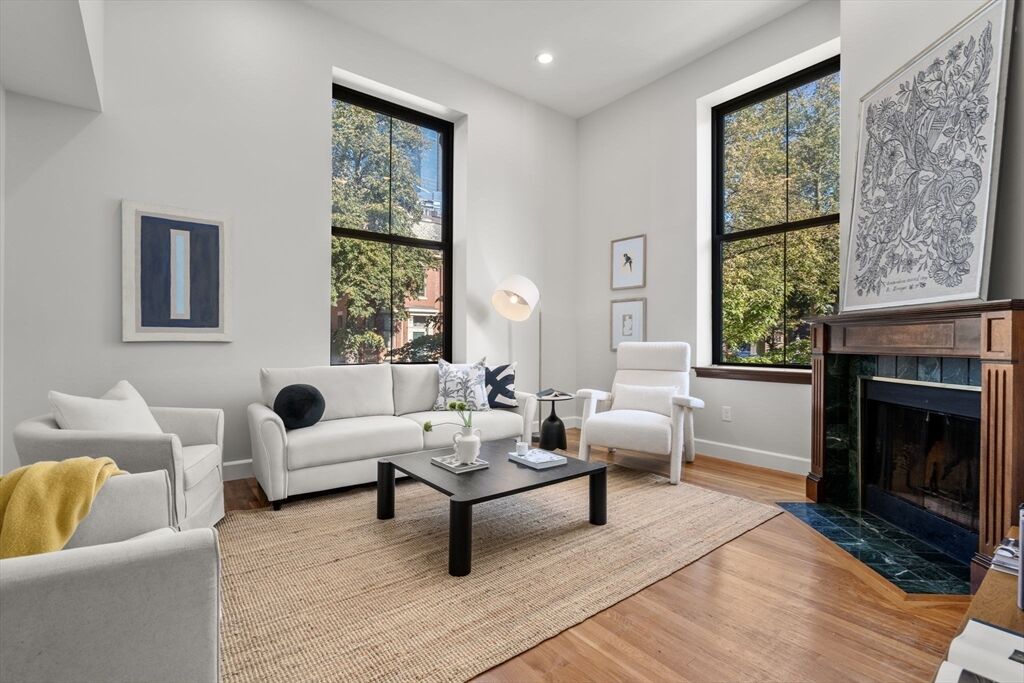 Property Photo:  150 Appleton Street 2A  MA 02116