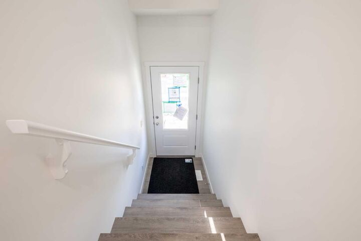 Property Photo: 43 Heritage Manor AB T4C 0L3