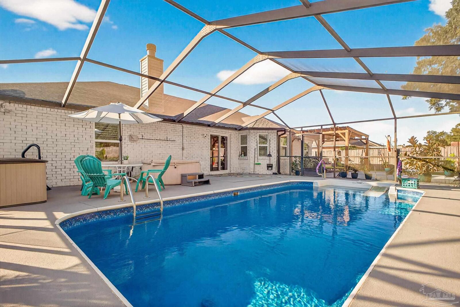 Property Photo: 4650 Ridge Pointe Dr FL 32571