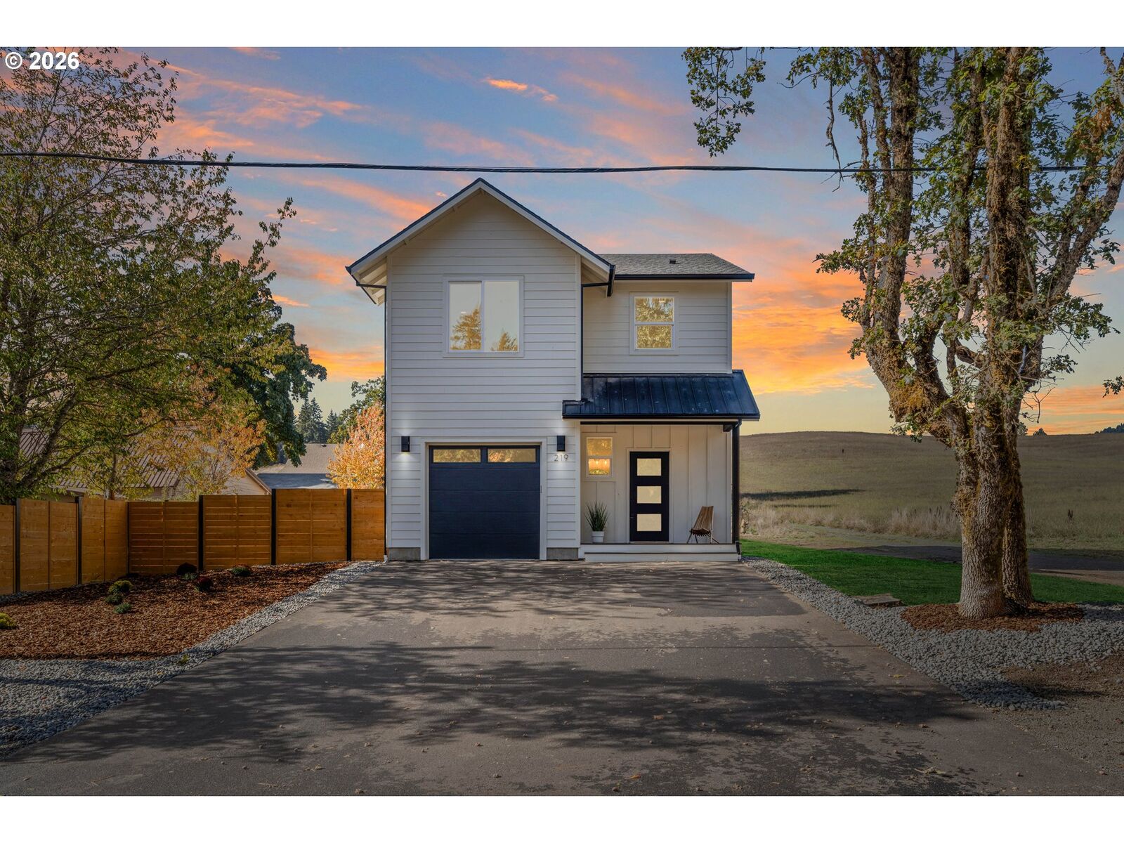 Property Photo:  219 Main St  WA 98672 