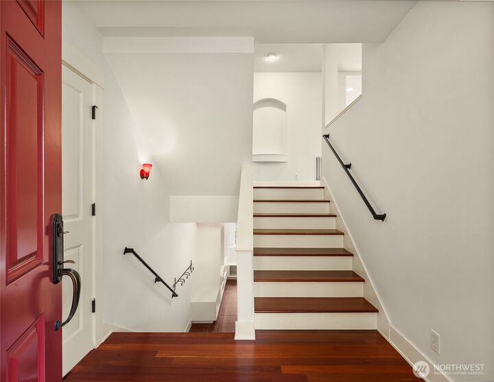 Property Photo: 10139 NE 113th Place WA 98033