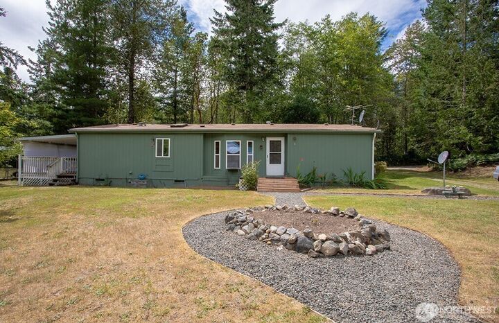 5156  Glory Lane NW  Seabeck WA 98380 photo