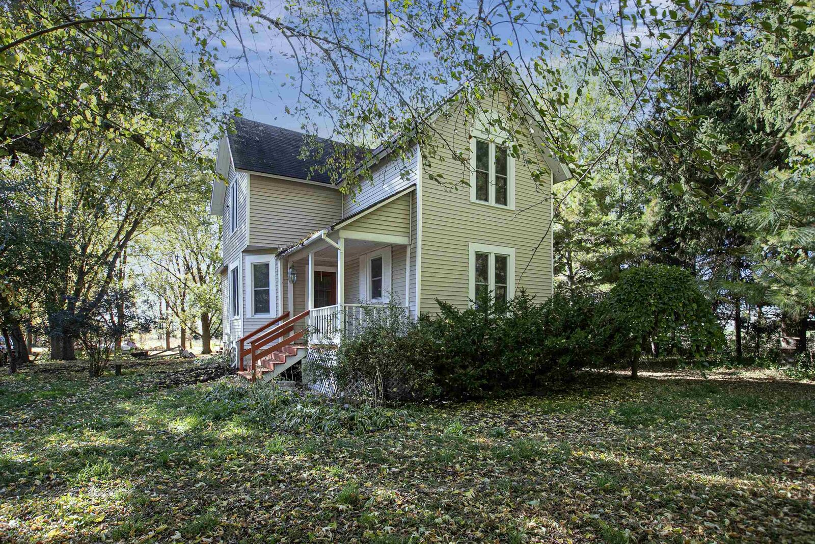 Property Photo:  6059 E Scott Street  WI 54963