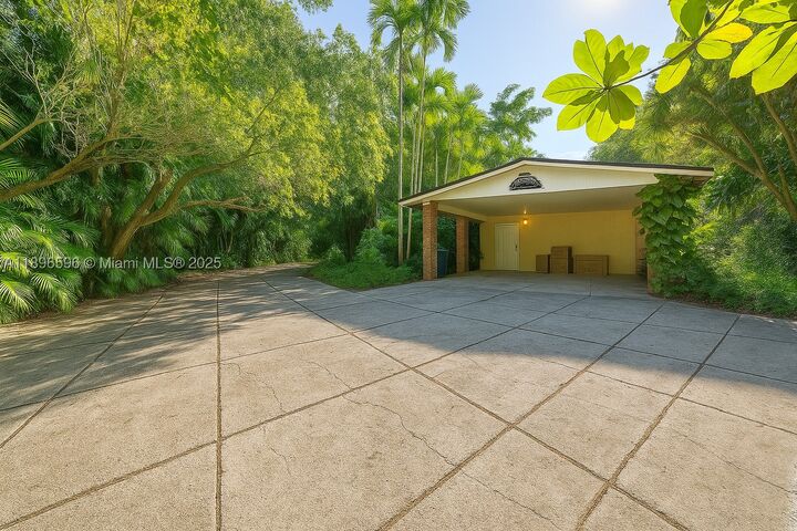 Property Photo: 15000 Old Cutler Rd FL 33158