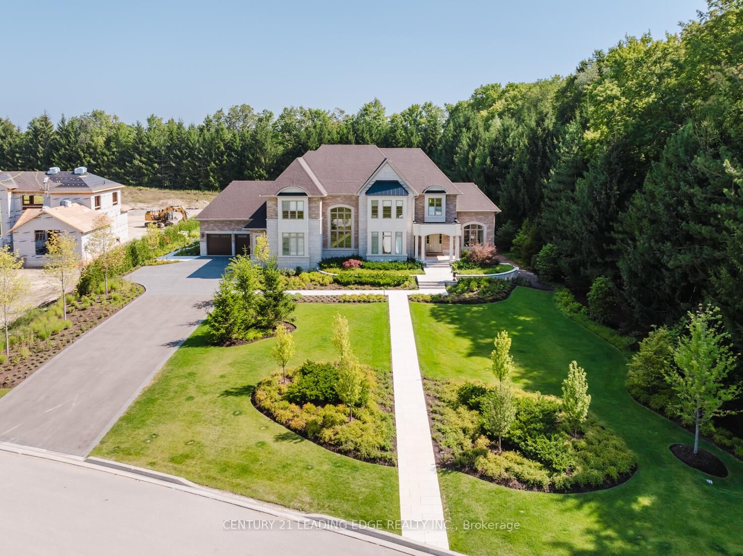 Photo de la propriété:  43 Newton Reed Crescent  ON L9P 0R3