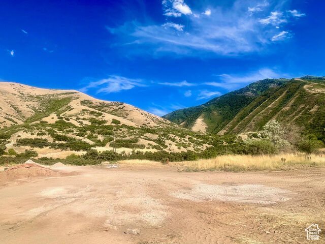 Property Photo:  2056 E Maple Hills Ln  UT 84664 