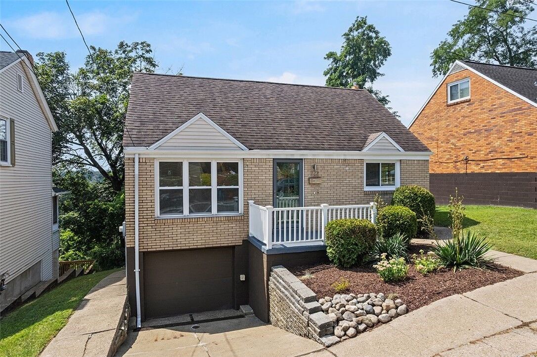 Property Photo:  222 Kathleen St  PA 15211
