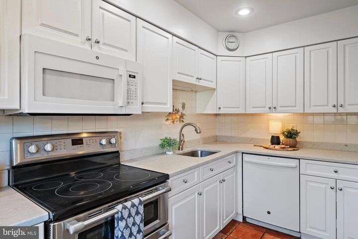 Property Photo:  8 Rockwell Court  MD 21403